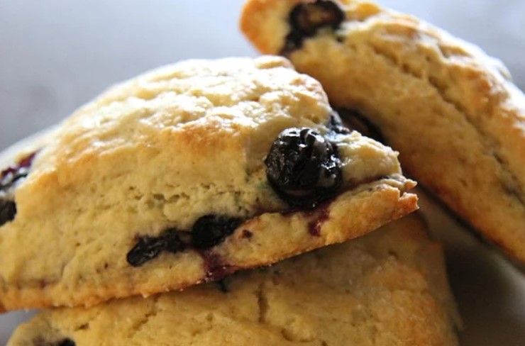 Raisin Scones